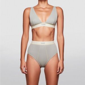 SKIMS Cotton-Blend Plunge‎ Bralette